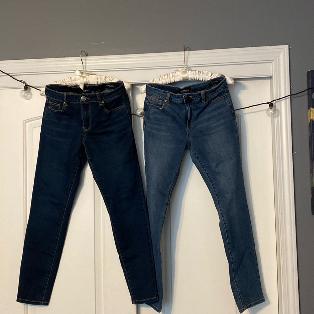 Woman’s Buffalo David Bittin 4/27 set of two pair pursuit mid rise skinny jeans